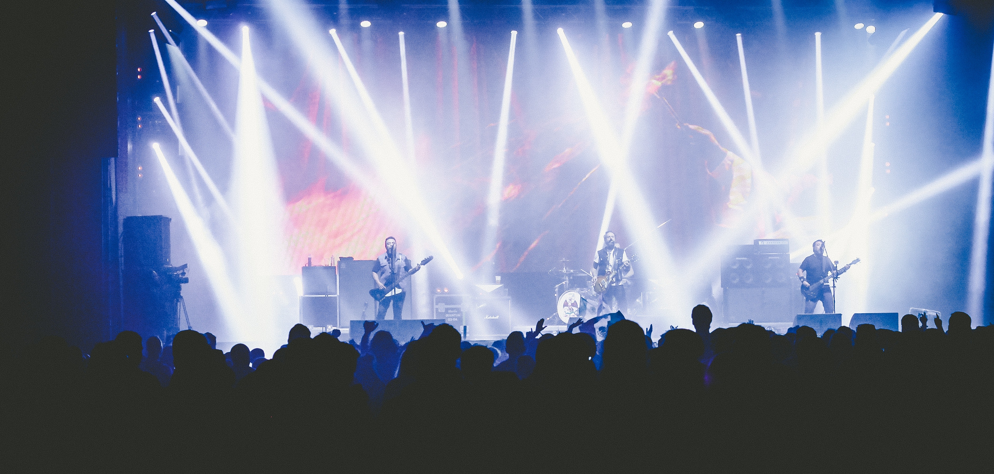 Stage lighting design for bands sapjegplus
