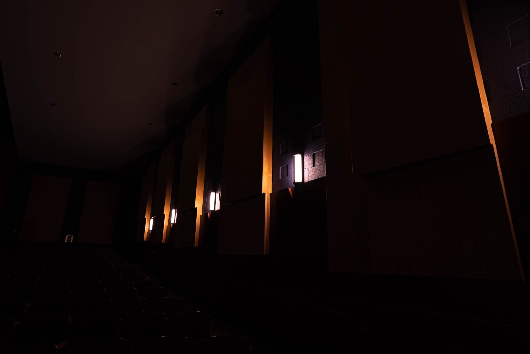 Good Lighting vs. Bad Lighting - Illuminated Integration