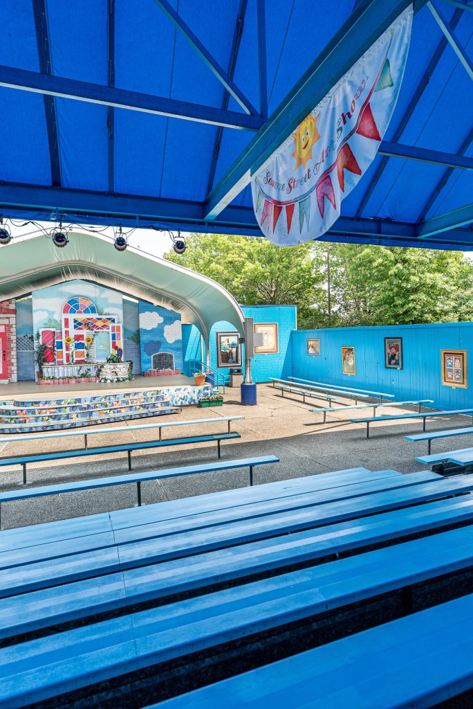 Amusement & Theme Parks